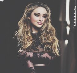 Женщина ищет мужчину в Липецке для интимных отношений Женщина ищет мужчину в Липецке для интимных отношений