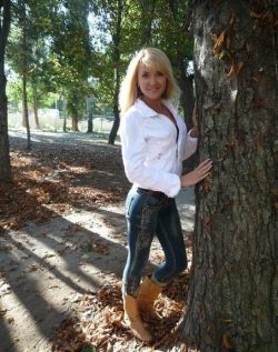 Сладкая блондинка приглашает развлечься и поэкспериментировать парней в Липецке Сладкая блондинка приглашает развлечься и поэкспериментировать парней в Липецке