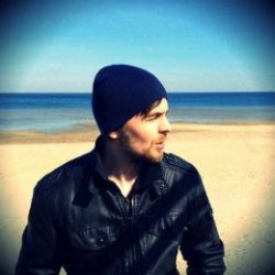 Парень из Москвы, ищу девушку для регулярного секса и романтики. Парень из Москвы, ищу девушку для регулярного секса и романтики.